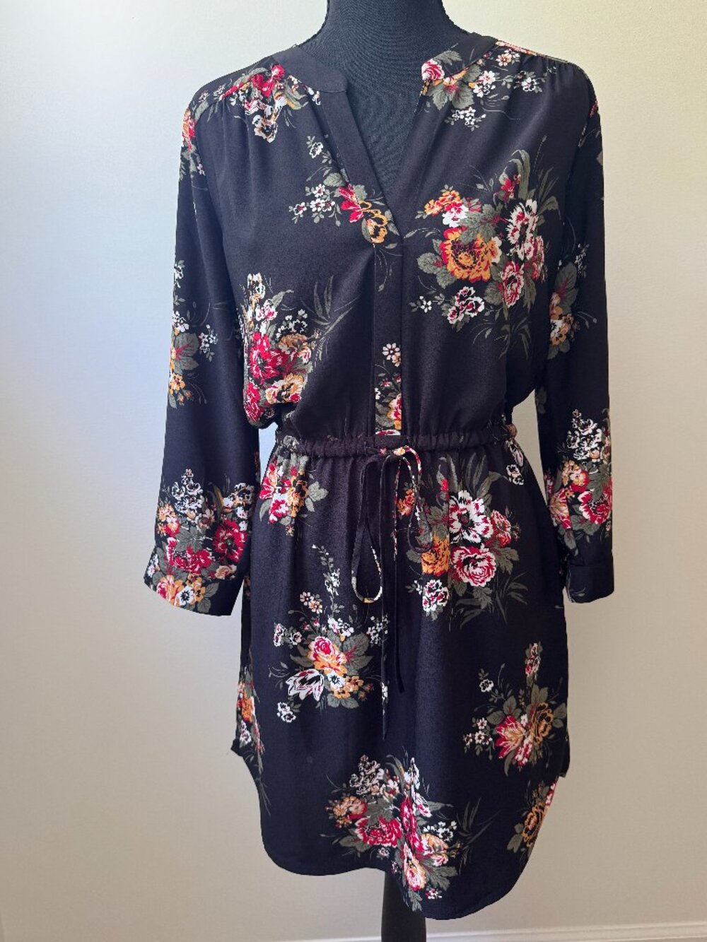 LOFT Outlet Floral Long Sleeve Tunic Dress Size XS Black V-Neck Drawstring